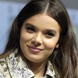 Hailee Steinfeld
