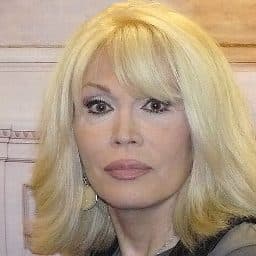 Amanda Lear